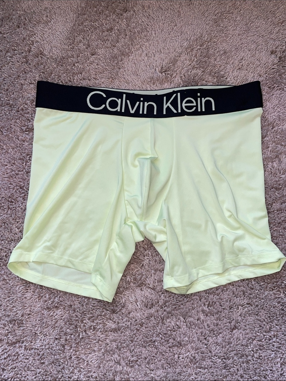 Gently worn Calvin Klein Men’s Light Yellow Performance Boxer Briefs size medium